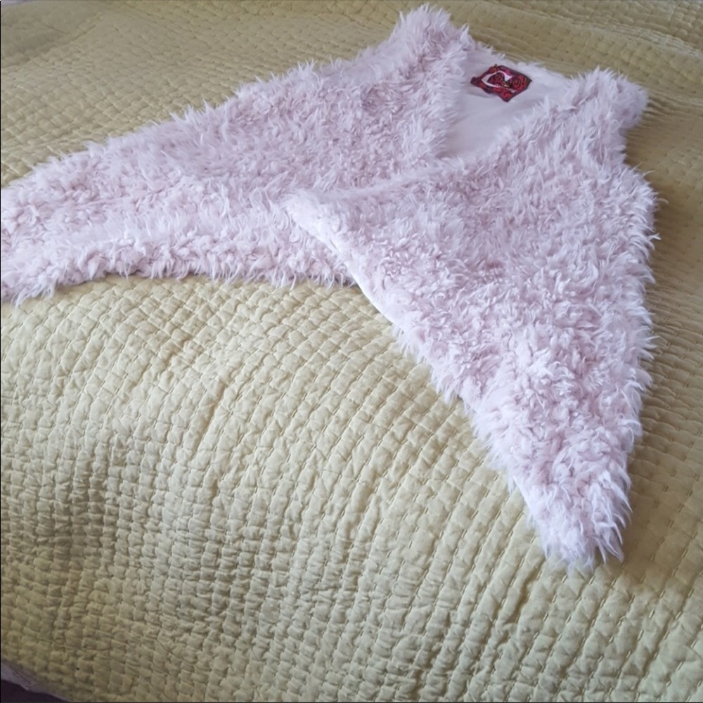 Vest - Picture 2 of 4